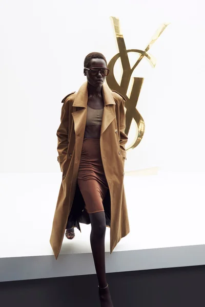 Look 15